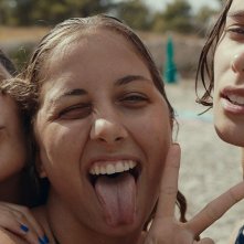 Likemeback: Denise Tantucci, Angela Fontana e Blu Yoshimi in una scena del film