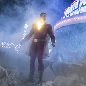 Shazam!: Zachary Levi durante una scena del comic-movie