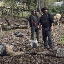 The Walking Dead: Angus Sampson, Matt Mangum, Jason Kirkpatrick  nell'episodio La quiete prima della tempesta