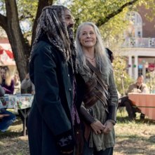 The Walking Dead: Melissa McBride e Khary Payton nell'episodio La quiete prima della tempesta