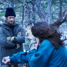 Hanna: Joel Kinnaman in una foto della serie