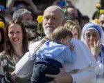 The Young Pope 2: John Malkovich è il Papa sul set a Roma (FOTO)