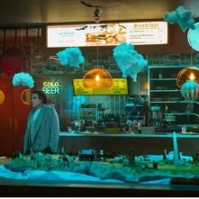 American Gods: Ian McShane e Ricky Whittle  nell'episodio The Greatest Story Ever Told