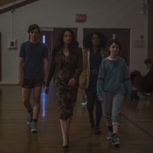 Le terrificanti avventure di Sabrina: Ross Lynch, Lachlan Watson, Michelle Gomez e  Jaz Sinclair in una scena della seconda stagione