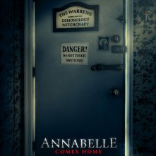 Locandina di Annabelle Comes Home
