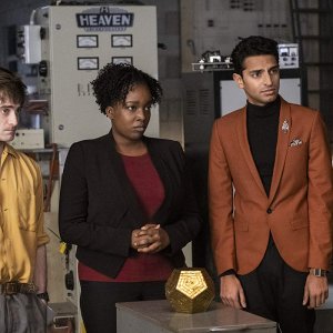 Miracle Workers: Daniel Radcliffe in un un'immagine della serie