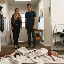 Santa Clarita Diet: una foto dei protagonisti Drew Barrymore e Timothy Olyphant