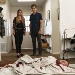 Santa Clarita Diet: una foto dei protagonisti Drew Barrymore e Timothy Olyphant