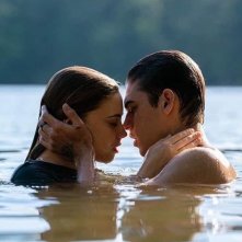 After: Hero Fiennes Tiffin insieme a Josephine Langford in una scena