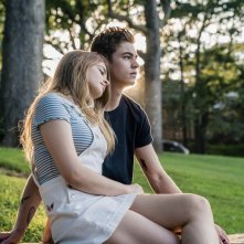 After: Hero Fiennes Tiffin, Josephine Langford in una scena