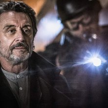 Hellboy: un primo piano di Ian McShane