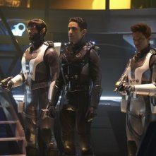 Stark Trek Discovery: Sonequa Martin Green e Ethan Peck in una scena dell'episodio Through the Valley of Shadows