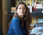 Laetitia Casta sarà una ex moglie maltrattata e accusata di omicidio nel thriller italiano A Dark Story