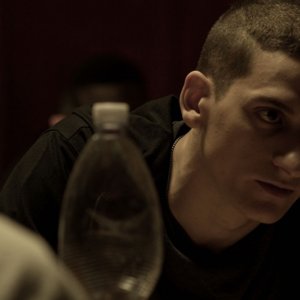 Go Home - A casa loro: un momento del film