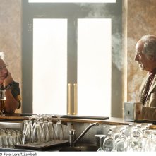 L'uomo del labirinto: la prima foto del film con Dustin Hoffman e Toni Servillo