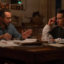 Il Campione: Stefano Accorsi con Andrea Carpenzano in una scena