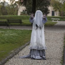 La Llorona - Le lacrime del male, la donna che piange in una foto scattata a Lucca