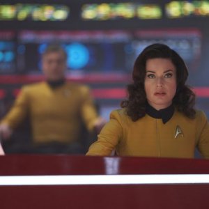 Star Trek: Discovery: Rebecca Romijn in una scena