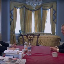 The Brink - Sull'orlo dell'abisso: Stephen K. Bannon, Nigel Farage in una scena del documentario