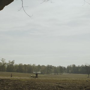 Avengers: Endgame , Jeremy Renner addestra la giovanissima Sophia Russo