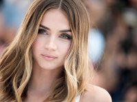 Bond 25,  la nuova bond girl è Ana de Armas: ecco chi è