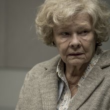 Red Joan: una scena con Judi Dench