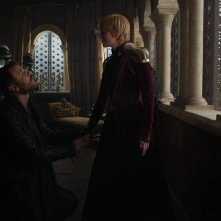 Il trono di spade: una scena con Lena Headey, Pilou Asbæk nel quarto episodio, stagione 8