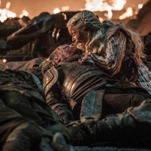 Il trono di spade 8x03: Emilia Clarke in una scena