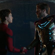 Spider-Man: Far from Home - Tom Holland e Jake Gyllenhaal in una scena del trailer del film