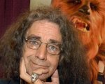 Peter Mayhew, George Lucas ricorda l'interprete di Chewbacca: 'Era un gigante gentile'