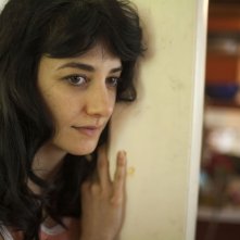 Quando eravamo fratelli: una scena del film con Sheila Vand