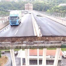 Il ponte di Genova: Cronologia di un disastro, una scena del documentario