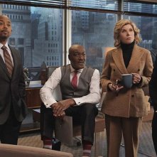 The Good Fight: Christine Baranski, Delroy Lindo, Michael Boatman, Audra McDonald in una scena della terza stagione