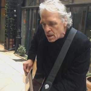 Alive in France: una scena del documentario