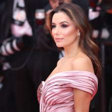 Cannes 2019: Eva Longoria sul red carpet di apertura