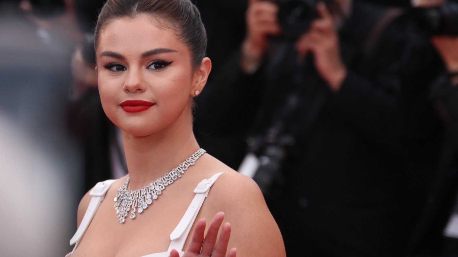 Selena Gomez mette a tacere gli hater che criticano il suo corpo: 'Mi sono divertita durante le vacanze'