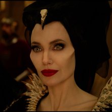 Maleficent: Signora del Male, un primo piano di Angelina Jolie in scena del film