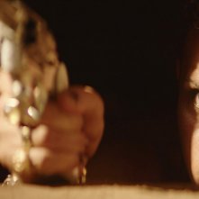 Bacurau: Silvero Pereira in una scena del film