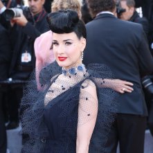 Cannes 2019: Dita von Teese sul red carpet di Rocketman