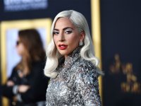 Lady Gaga, Chris Evans e le star di Hollywood condannano la legge anti aborto dell'Alabama