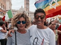 Eva Grimaldi e Imma Battaglia, matrimonio in diretta TV