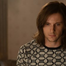 Rocketman: una scena del film con Jamie Bell
