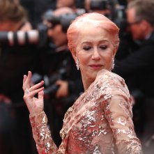 Cannes 2019: Helen Mirren in posa sul red carpet di Les Plus Belles Années d'Une Vie