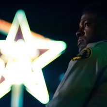 Too Old To Die Young: un'immagine della serie