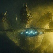 Godzilla II: King of the Monsters, una scena con il mostro Ghidorah