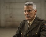 Catch-22, la nuova serie di George Clooney da stasera su Sky Atlantic!