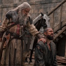 Knightfall: Mark Hamill in una scena della seconda stagione