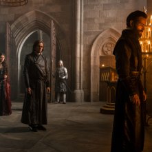 Knightfall: Ed Stoppard, Julian Ovenden, Genevieve Gaunt in una scena della seconda stagione