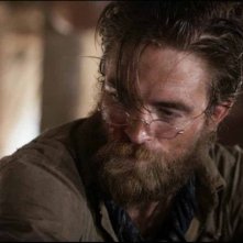 The Lighthouse: Robert Pattinson in una delle prime immagini trapelate del film