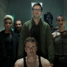 X-Men: Dark Phoenix, Michael Fassbender, Nicholas Hoult e Alexandra Shipp  in una scena